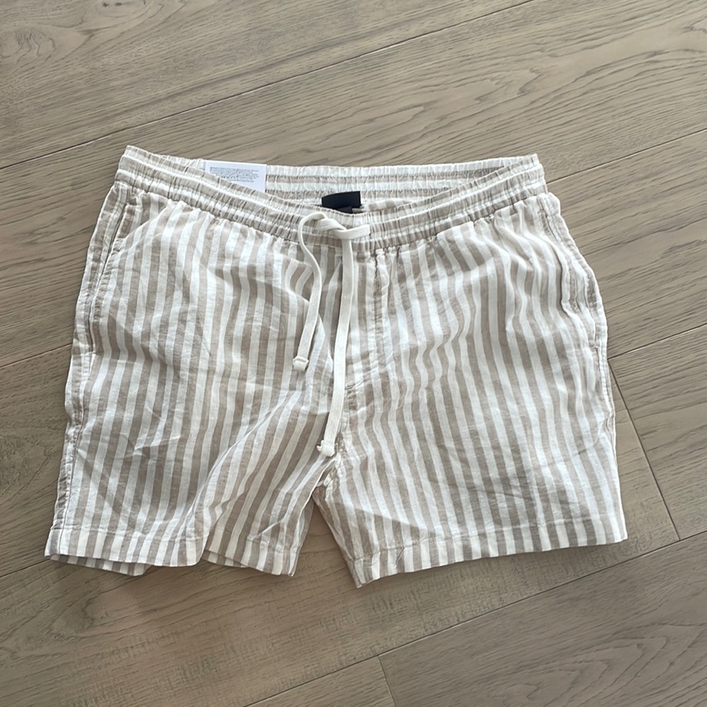 HM STRIPED SHORTS